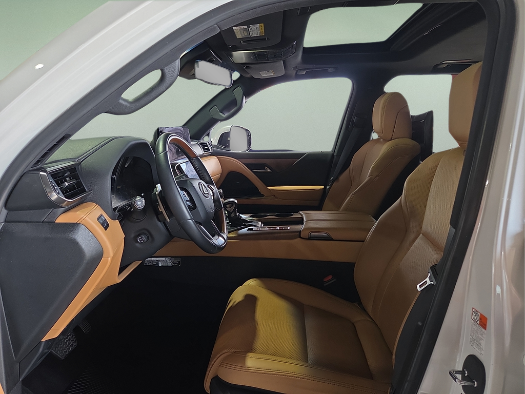 2023 Lexus LX 600 Luxury