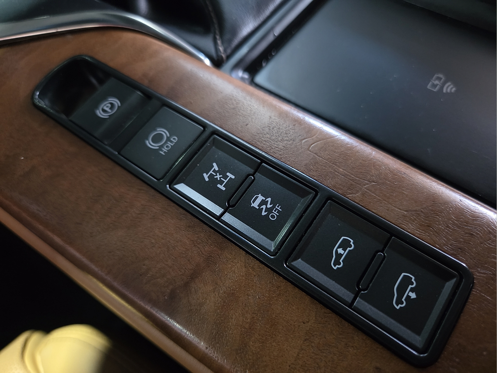2023 Lexus LX 600 Luxury