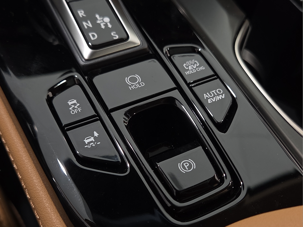 2026 Lexus NX 450h+ Premium