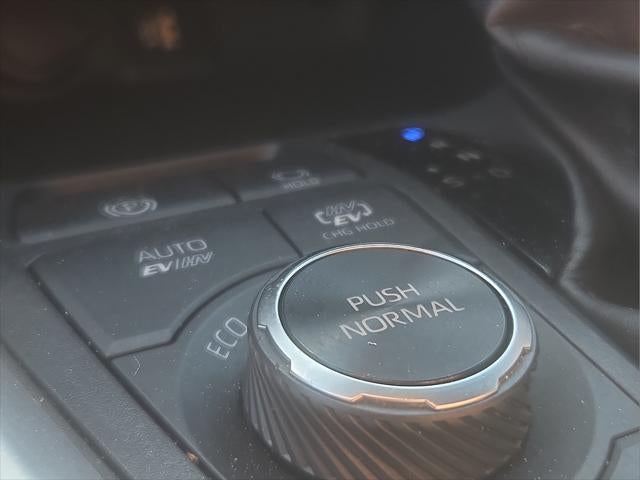 2023 Toyota RAV4 Prime SE