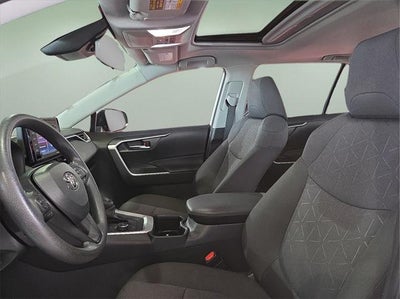 2022 Toyota RAV4 Hybrid XLE