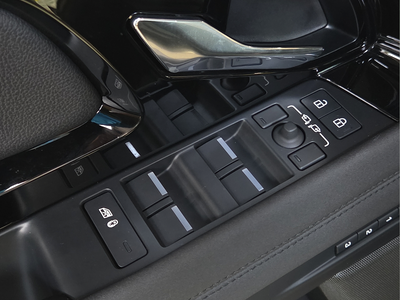 2023 Land Rover Range Rover Evoque R-Dynamic SE