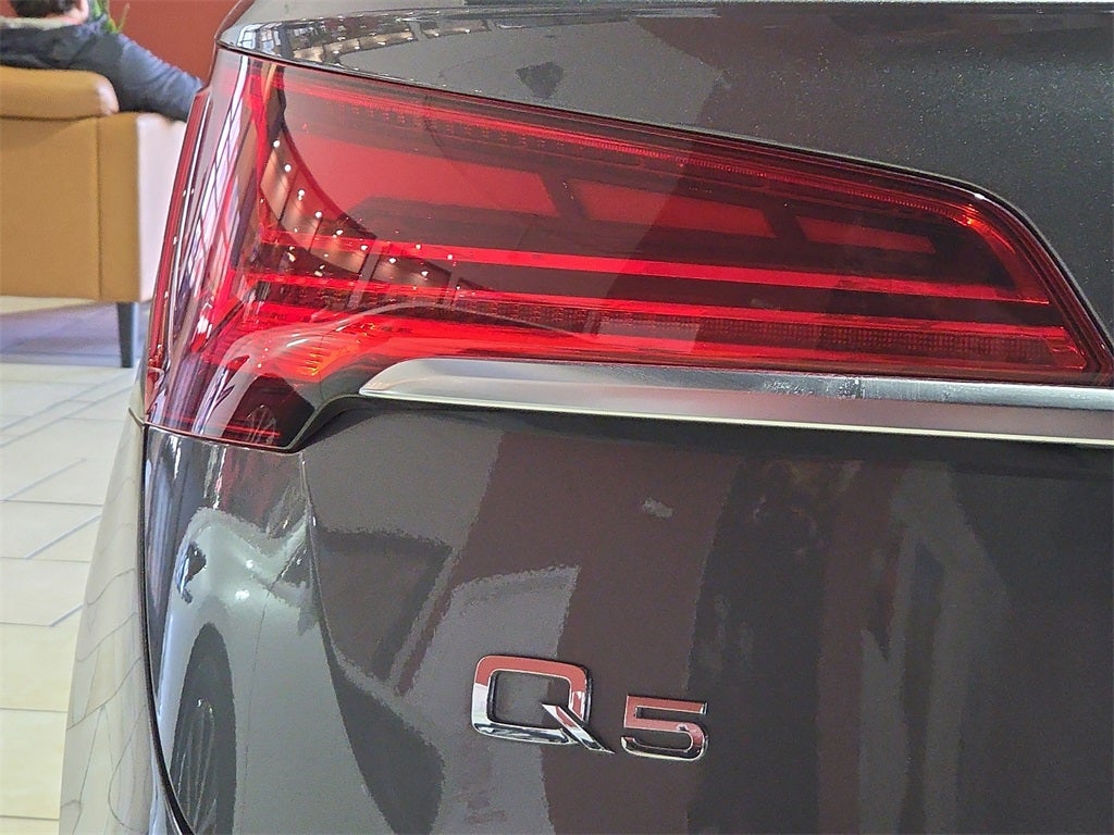 2023 Audi Q5 45 S line Premium quattro