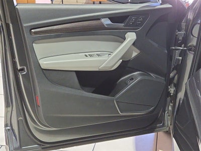 2023 Audi Q5 45 S line Premium quattro