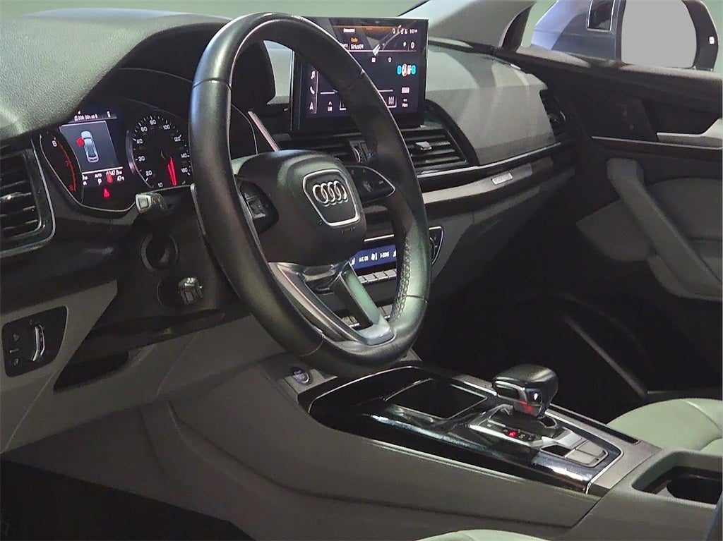 2023 Audi Q5 45 S line Premium quattro