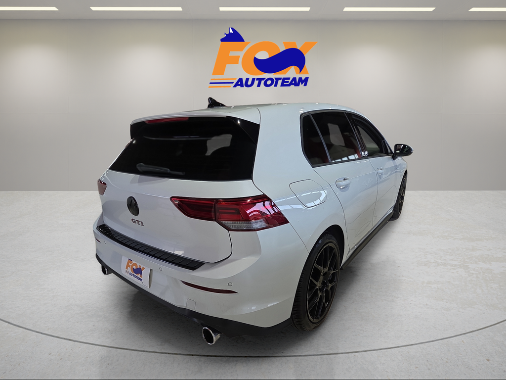 2025 Volkswagen Golf GTI 2.0T SE