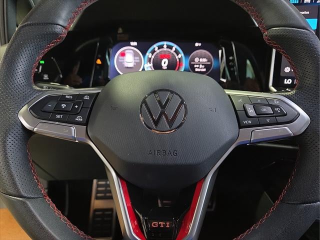 2025 Volkswagen Golf GTI 2.0T SE