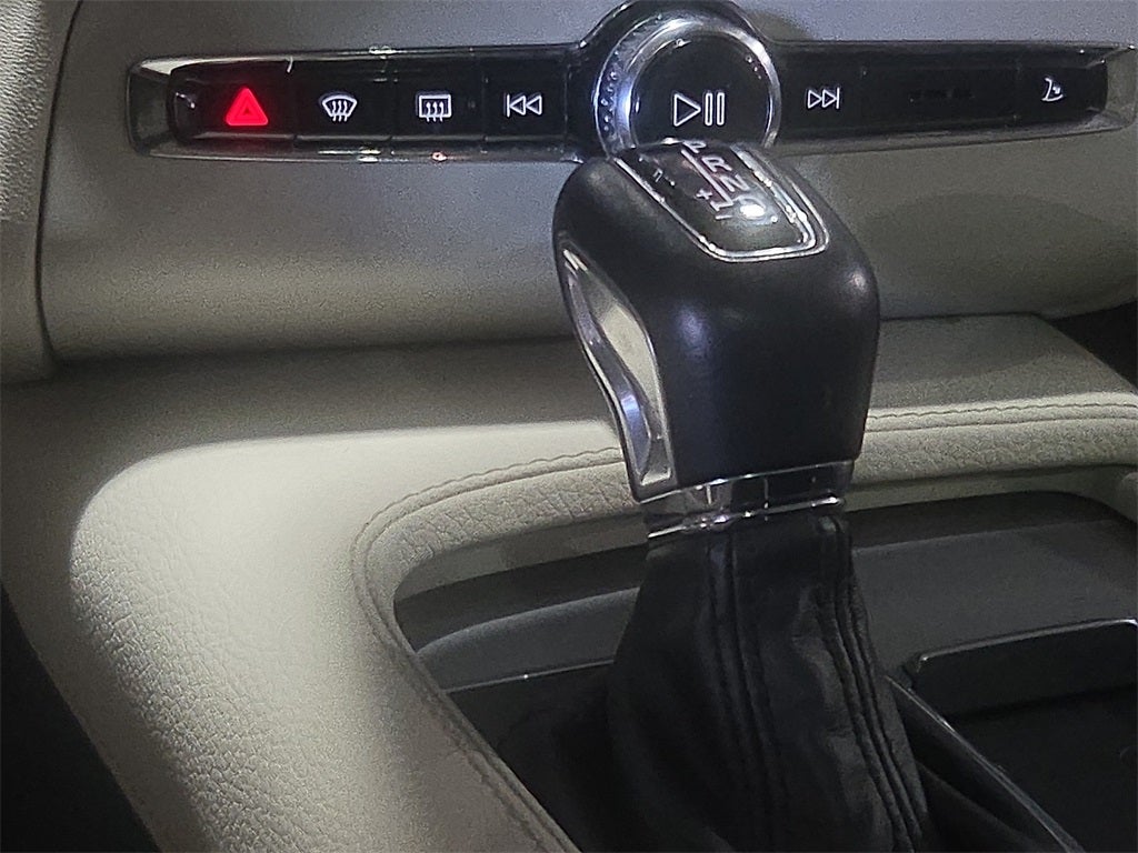 2021 Volvo XC90 T5 Momentum