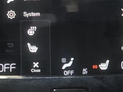 2021 Volvo XC90 T5 Momentum