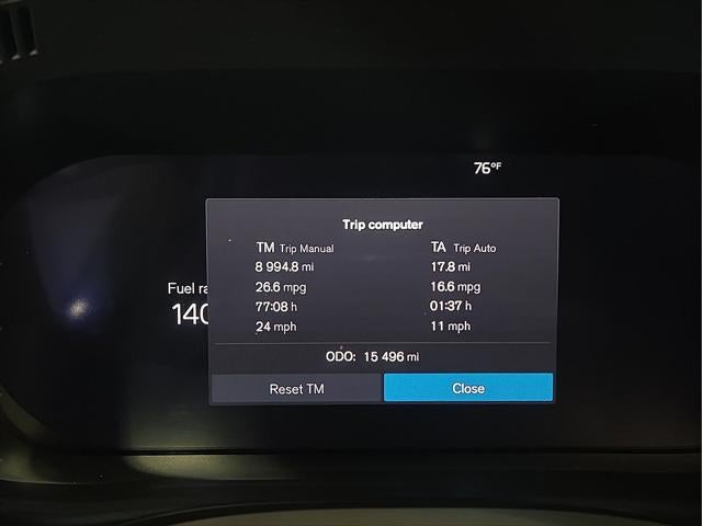 2024 Volvo XC60 B5 Ultimate Dark Theme