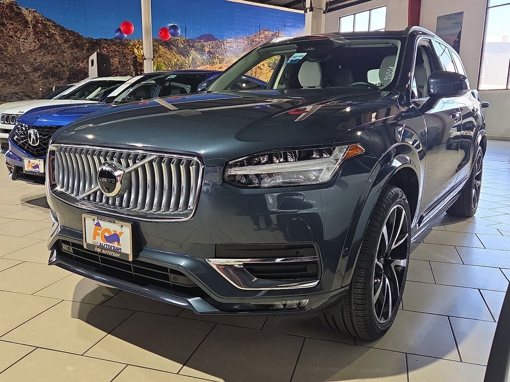 2025 Volvo XC90 B5 Plus