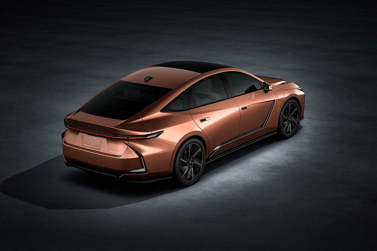 ES 500e shown in Copper Crest.